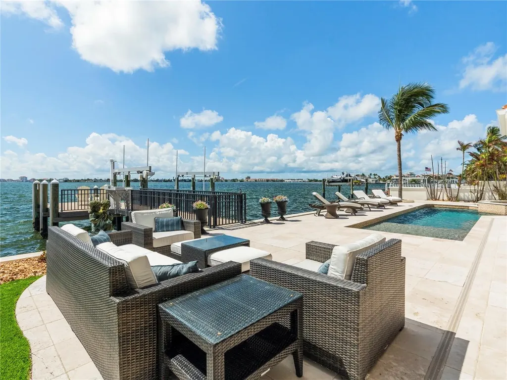 504 55th Avenue St Pete Beach FL 33706