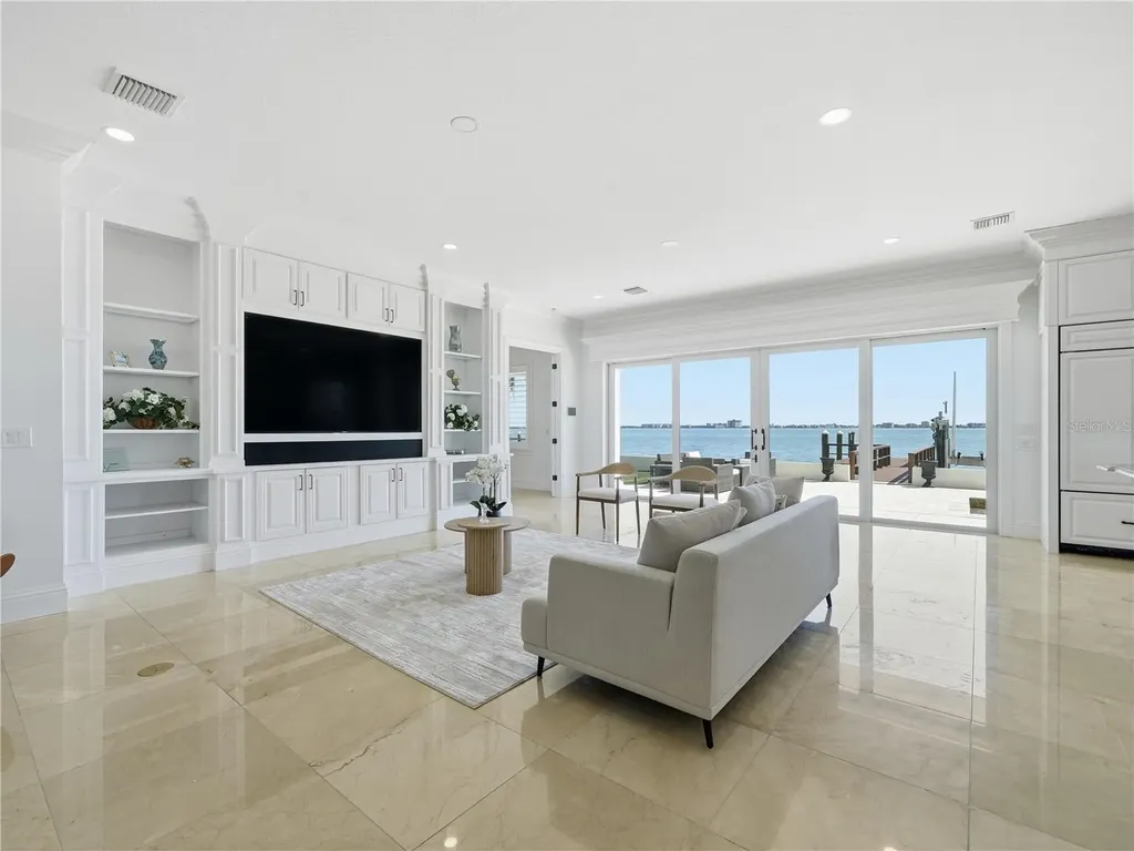 504 55th Avenue St Pete Beach FL 33706