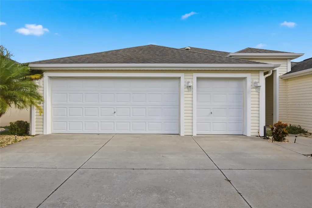 1923 Useppa Oaks Lane The Villages FL 32163