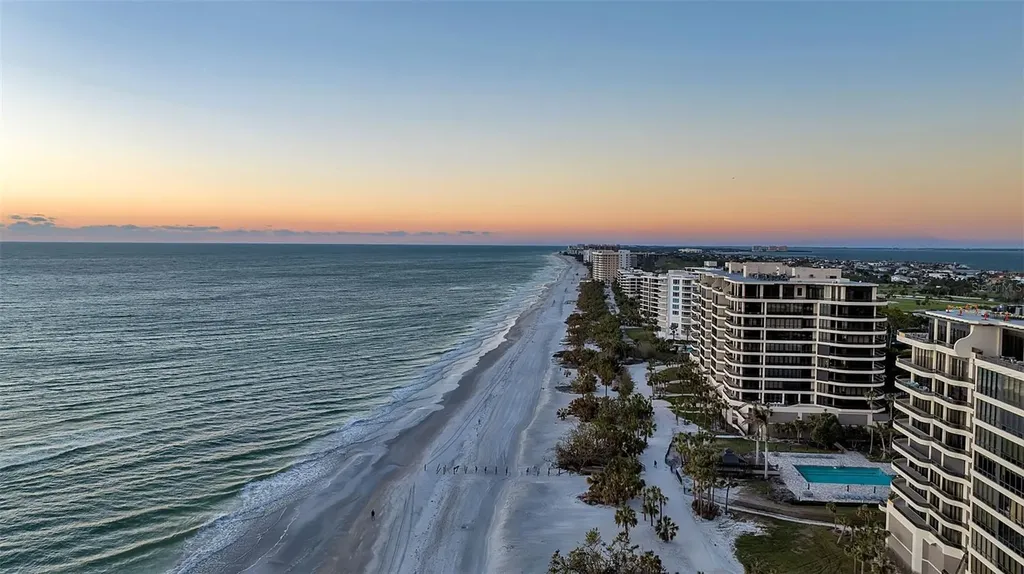 415 L Ambiance Drive Longboat Key FL 34228