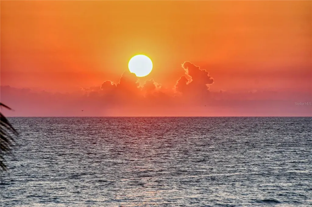 415 L Ambiance Drive Longboat Key FL 34228