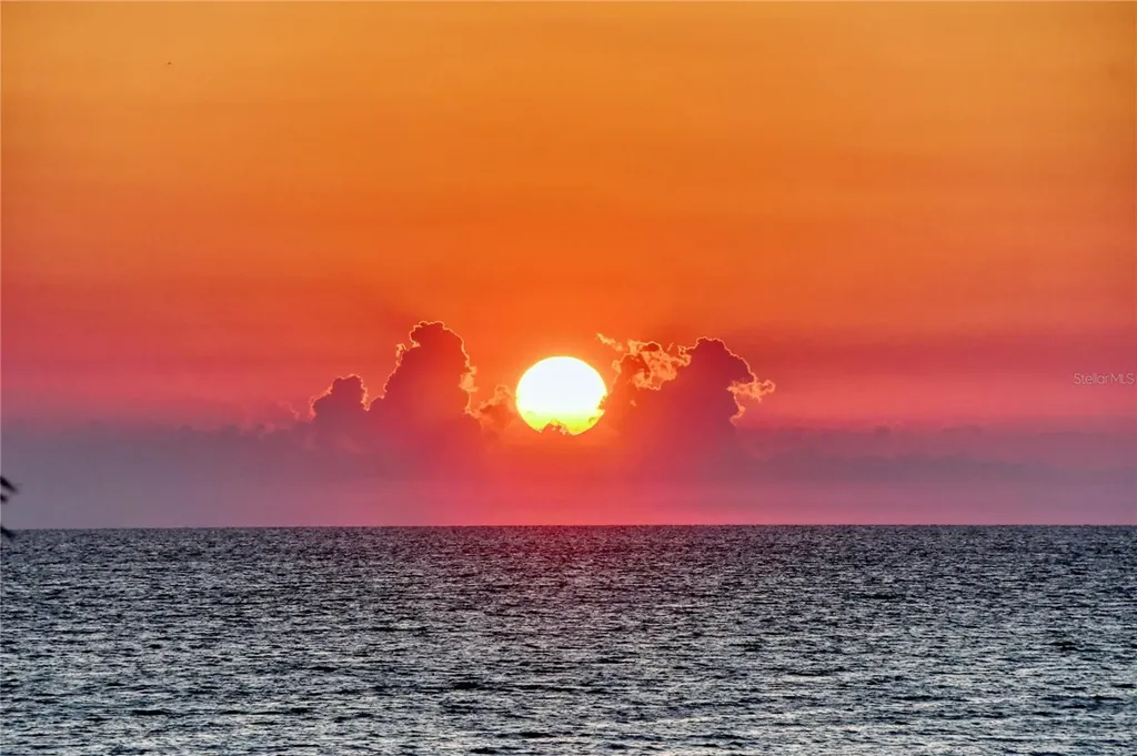 415 L Ambiance Drive Longboat Key FL 34228