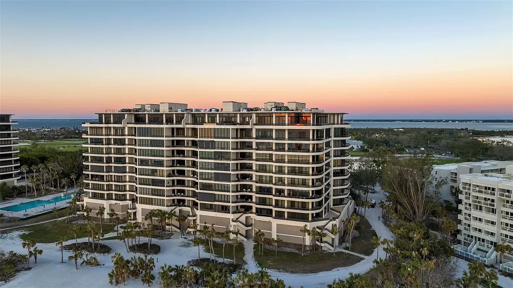 415 L Ambiance Drive Longboat Key FL 34228