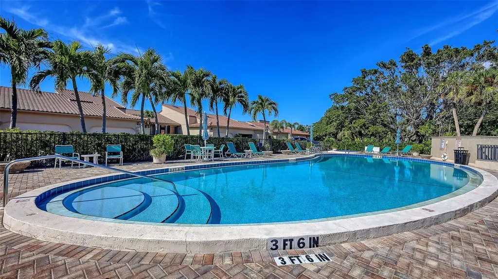 2367 Harbour Oaks Drive Longboat Key FL 34228