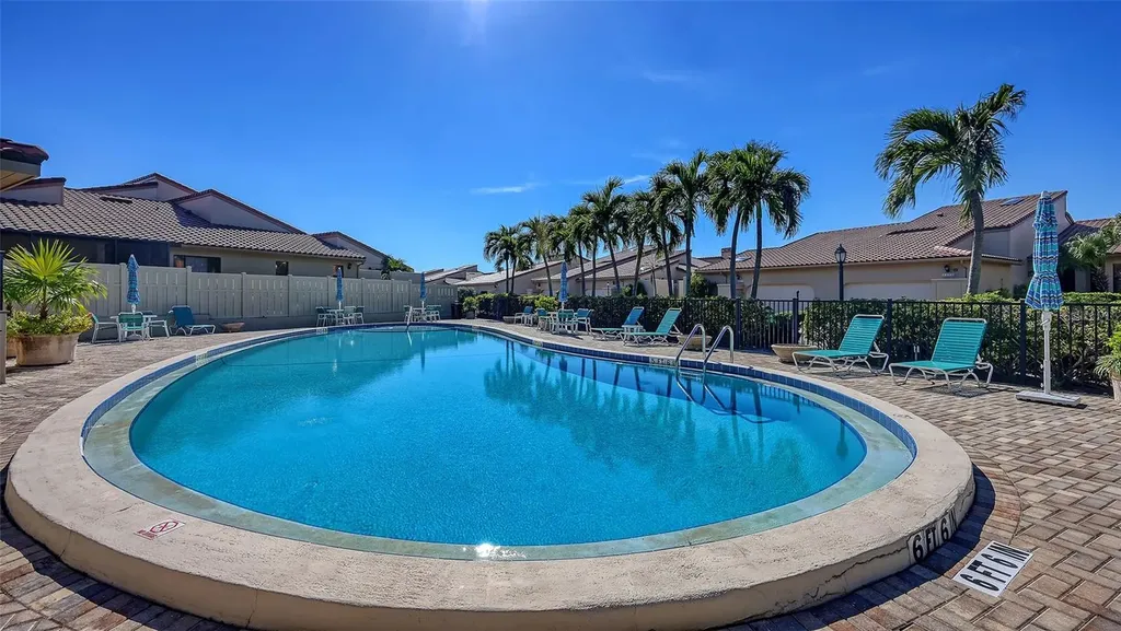 2367 Harbour Oaks Drive Longboat Key FL 34228