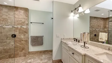 2367 Harbour Oaks Drive Longboat Key FL 34228