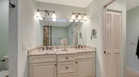 2367 Harbour Oaks Drive Longboat Key FL 34228
