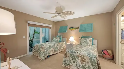 2367 Harbour Oaks Drive Longboat Key FL 34228