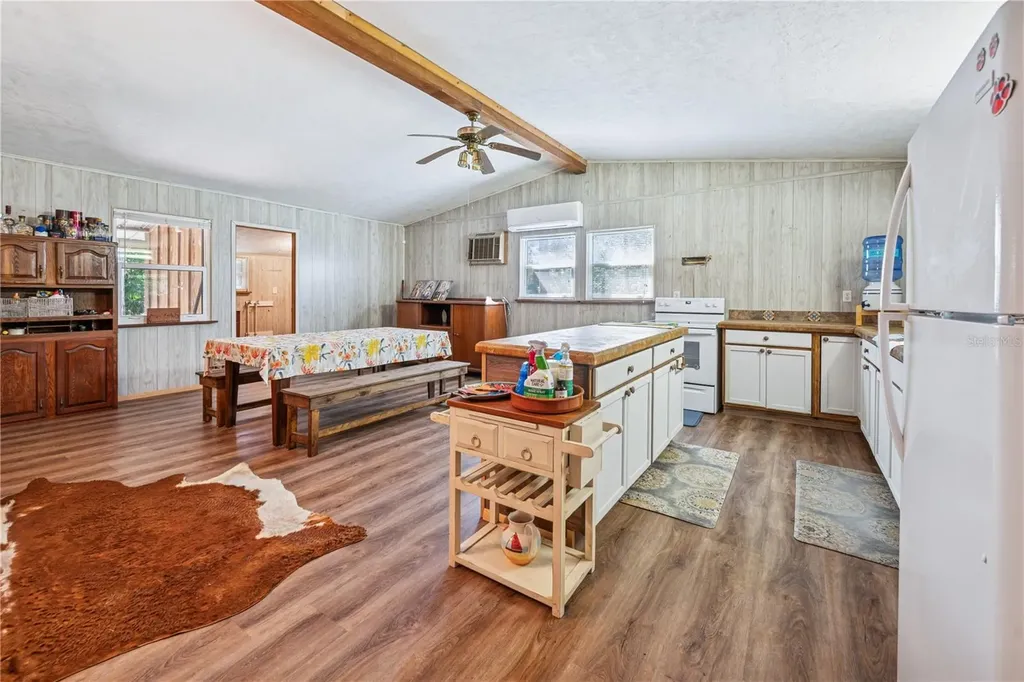 6550 SW 100th Court Cedar Key FL 32625