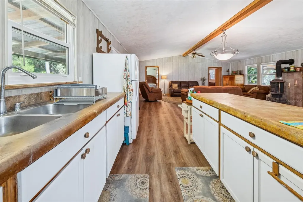 6550 SW 100th Court Cedar Key FL 32625