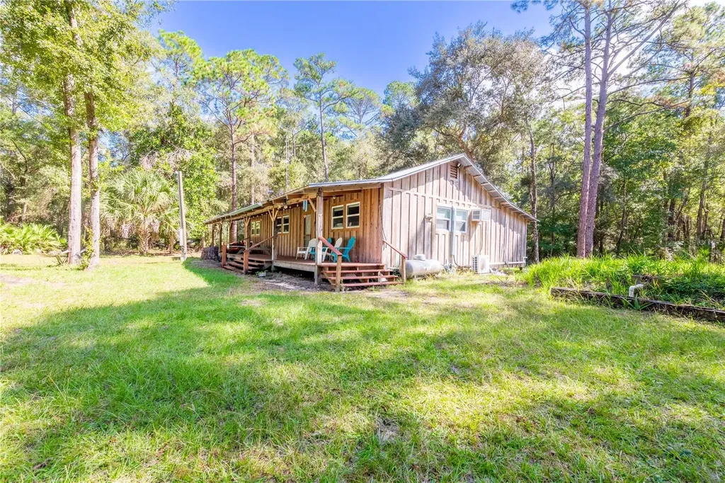 6550 SW 100th Court Cedar Key FL 32625