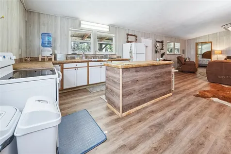 6550 SW 100th Court Cedar Key FL 32625