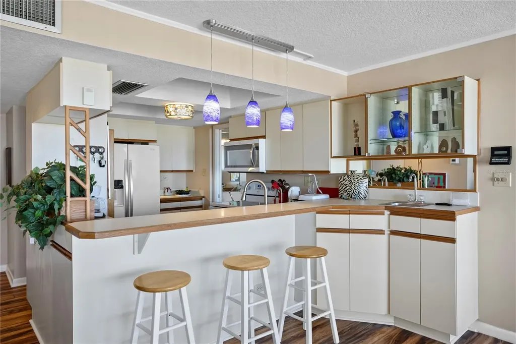 450 Treasure Island Causeway Treasure Island FL 33706