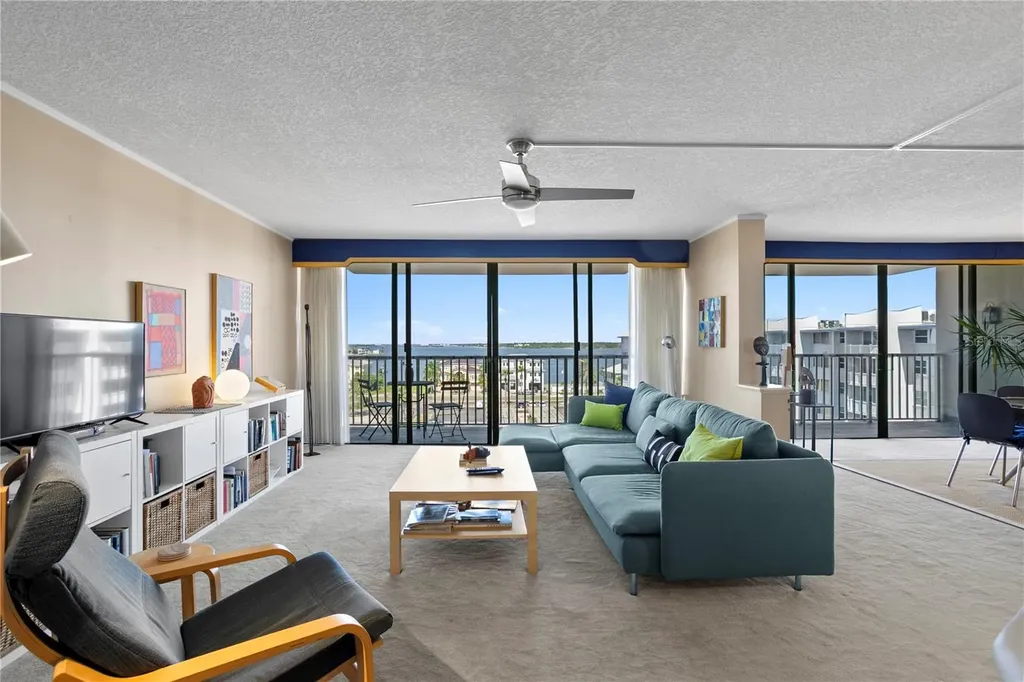 450 Treasure Island Causeway Treasure Island FL 33706