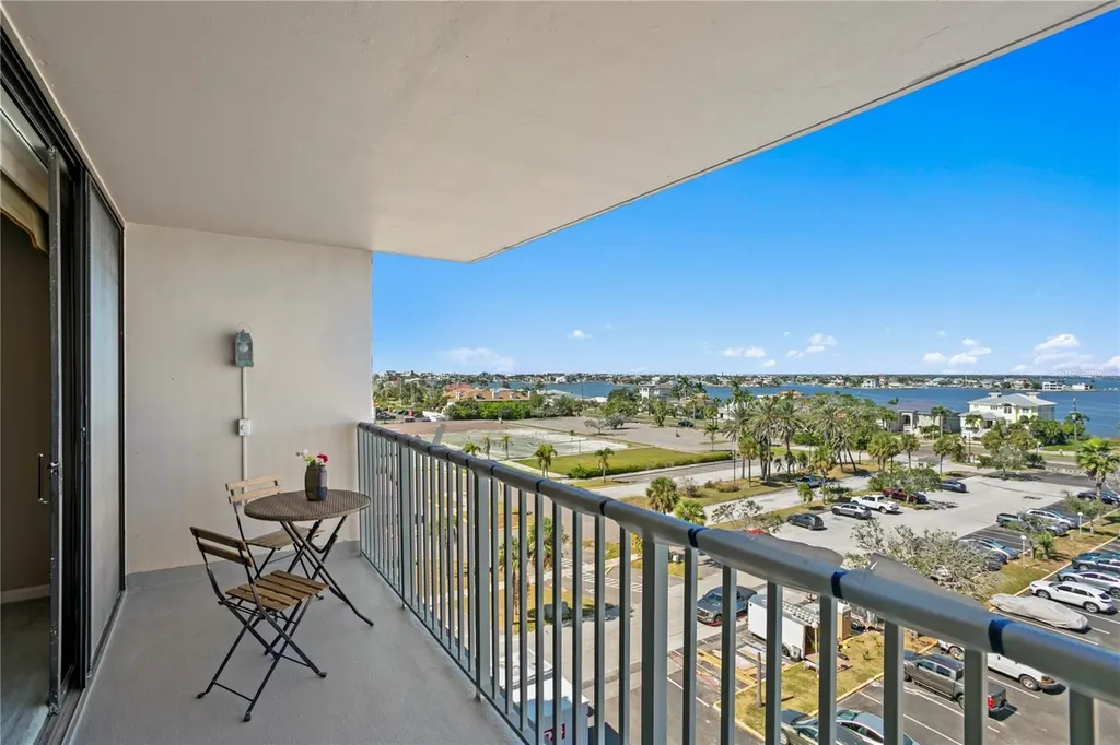 450 Treasure Island Causeway Treasure Island FL 33706
