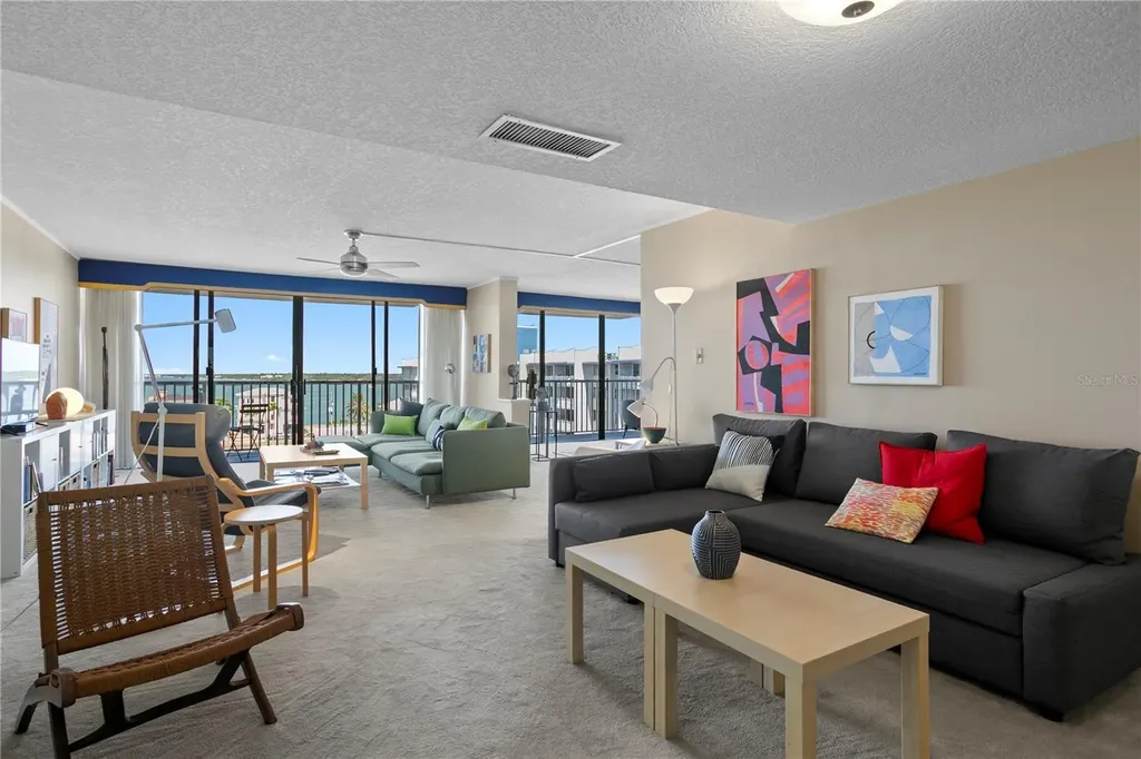 450 Treasure Island Causeway Treasure Island FL 33706