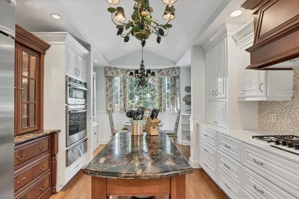 1798 Lincoln Park Circle Sarasota FL 34236