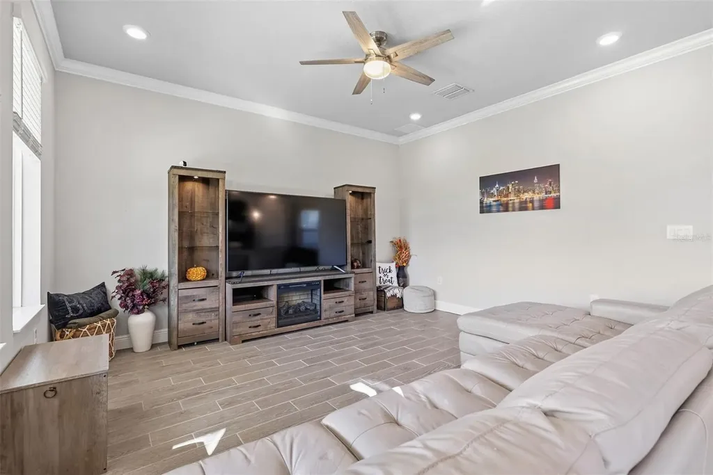 5423 Del Coronado Drive Apollo Beach FL 33572