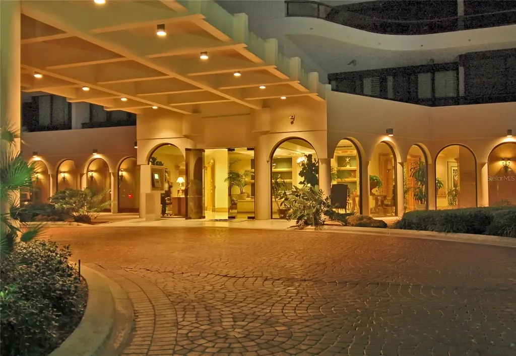 415 L Ambiance Drive Longboat Key FL 34228
