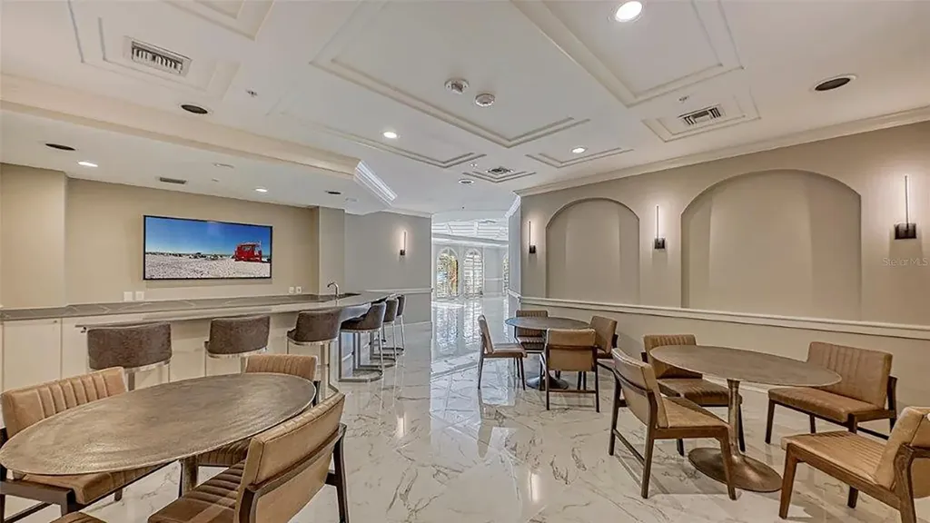 415 L Ambiance Drive Longboat Key FL 34228