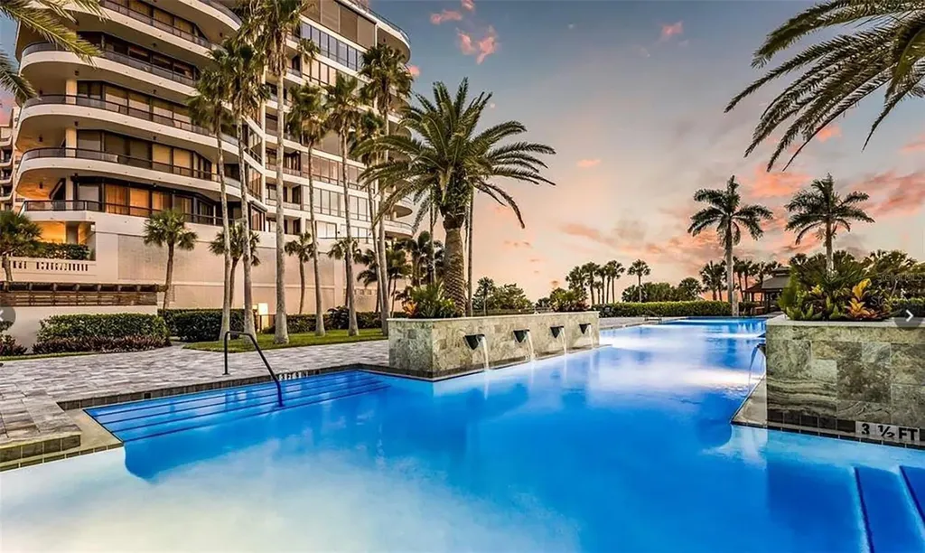 415 L Ambiance Drive Longboat Key FL 34228