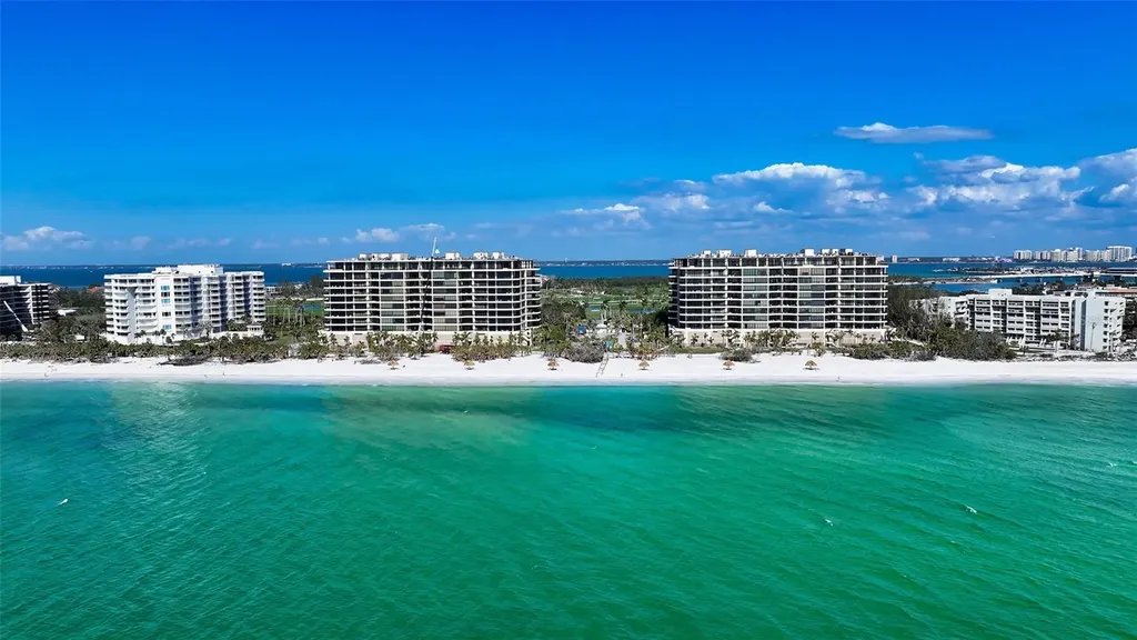 415 L Ambiance Drive Longboat Key FL 34228