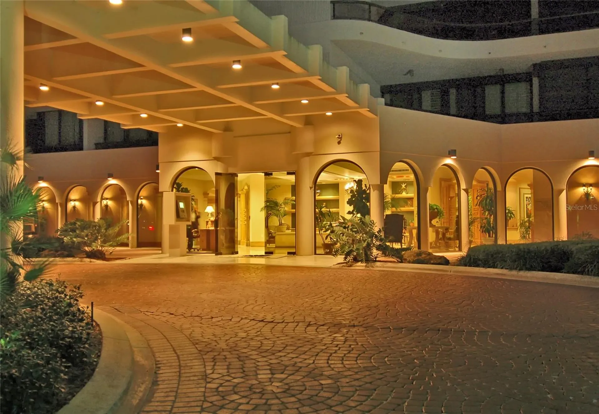 415 L Ambiance Drive Longboat Key FL 34228