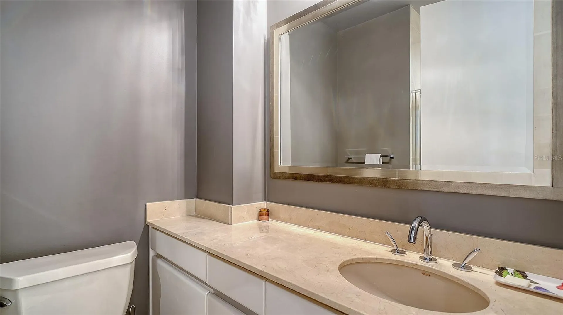 415 L Ambiance Drive Longboat Key FL 34228