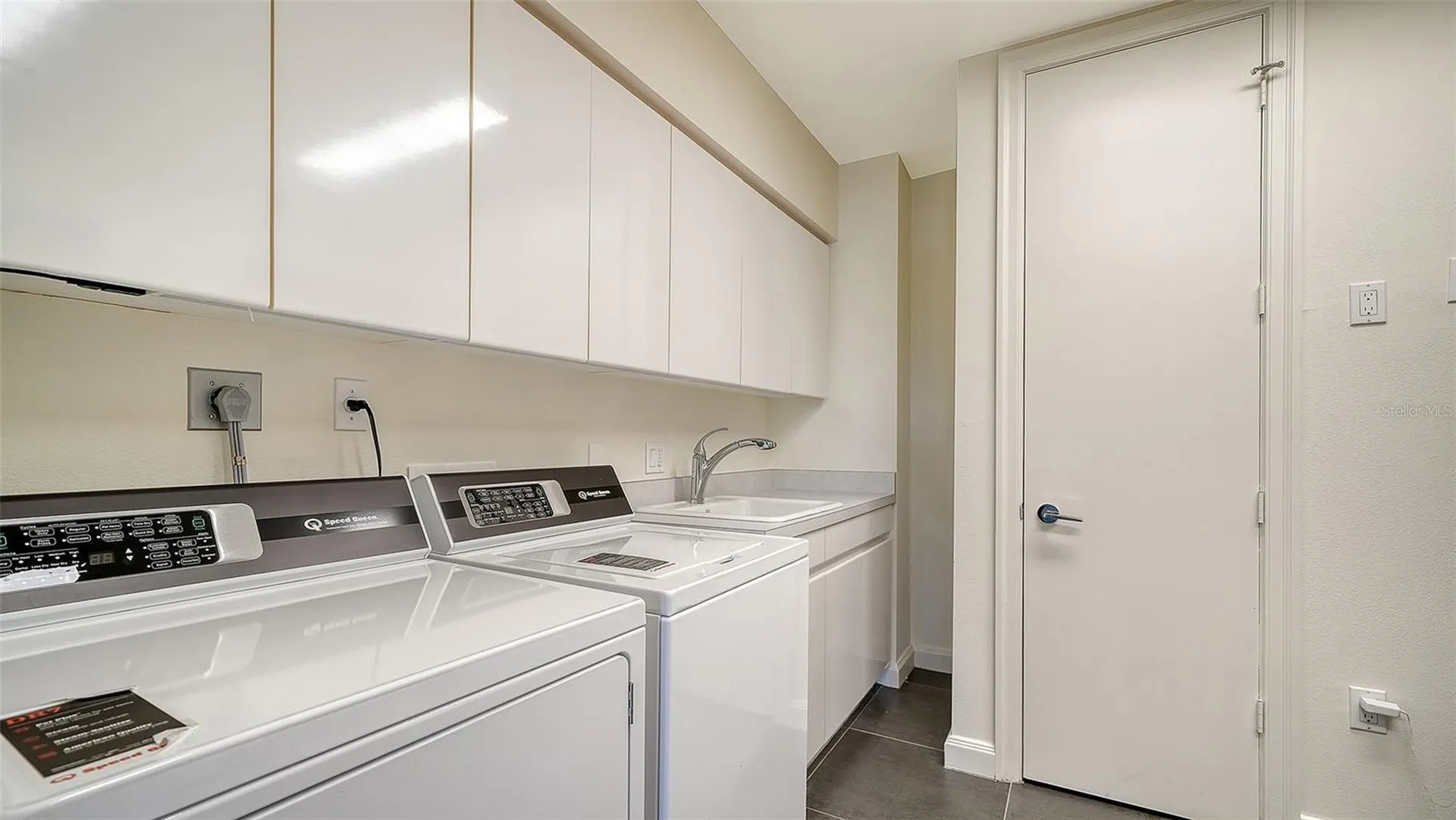 415 L Ambiance Drive Longboat Key FL 34228