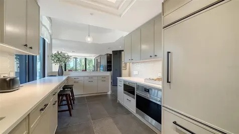 415 L Ambiance Drive Longboat Key FL 34228