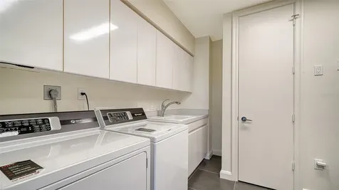 415 L Ambiance Drive Longboat Key FL 34228
