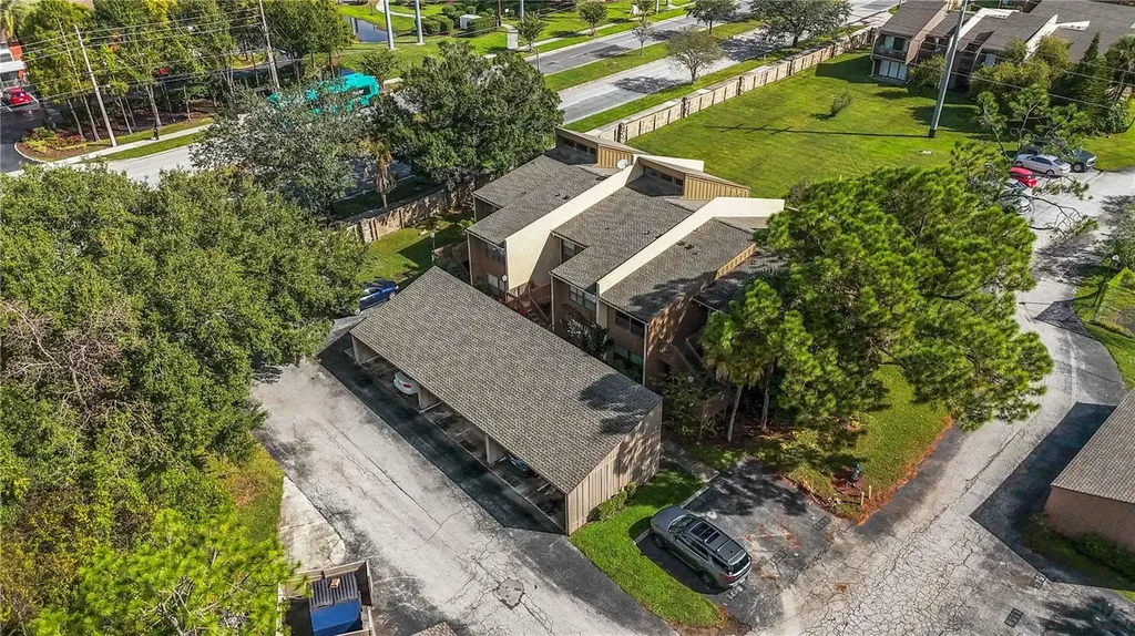 5493 Pine Creek Drive Orlando FL 32811