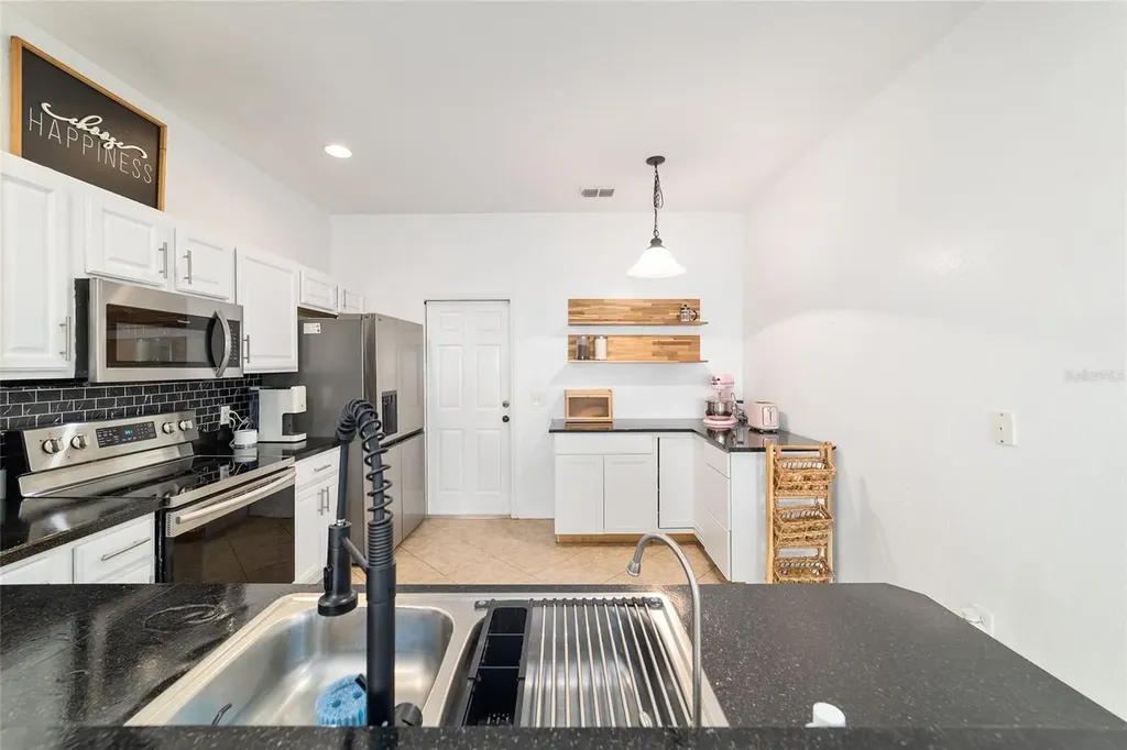 5094 NE 122nd Boulevard Oxford FL 34484