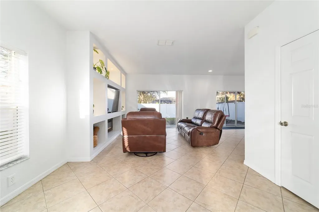 5094 NE 122nd Boulevard Oxford FL 34484