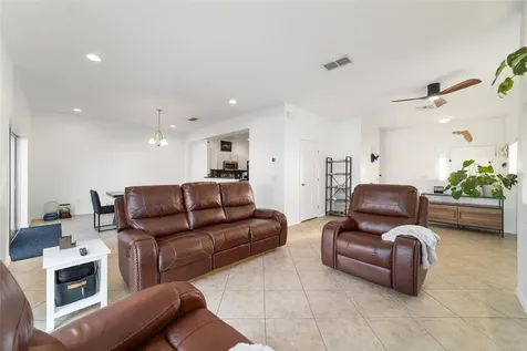 5094 NE 122nd Boulevard Oxford FL 34484