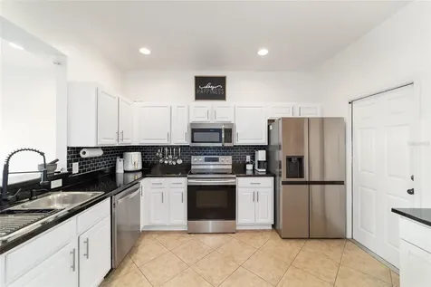 5094 NE 122nd Boulevard Oxford FL 34484