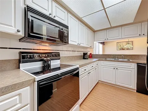 510 Windrush Bay Drive Tarpon Springs FL 34689