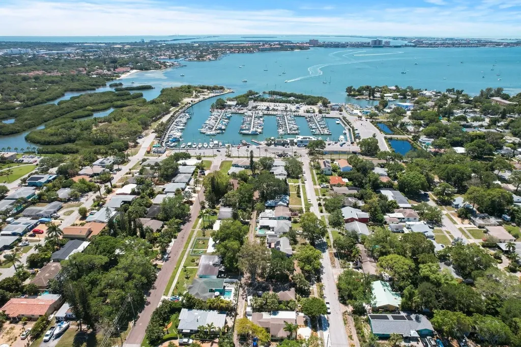 2800 Tifton Street Gulfport FL 33711