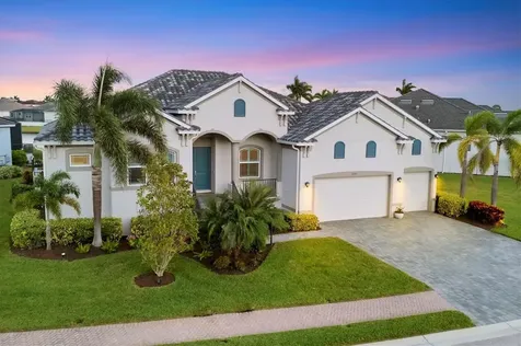 6261 Champions Row Street Bradenton FL 34210