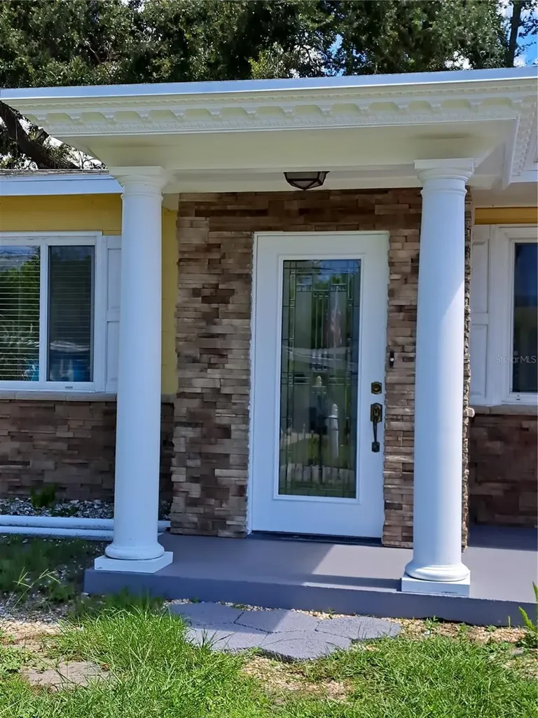 844 67th Street S South Pasadena FL 33707