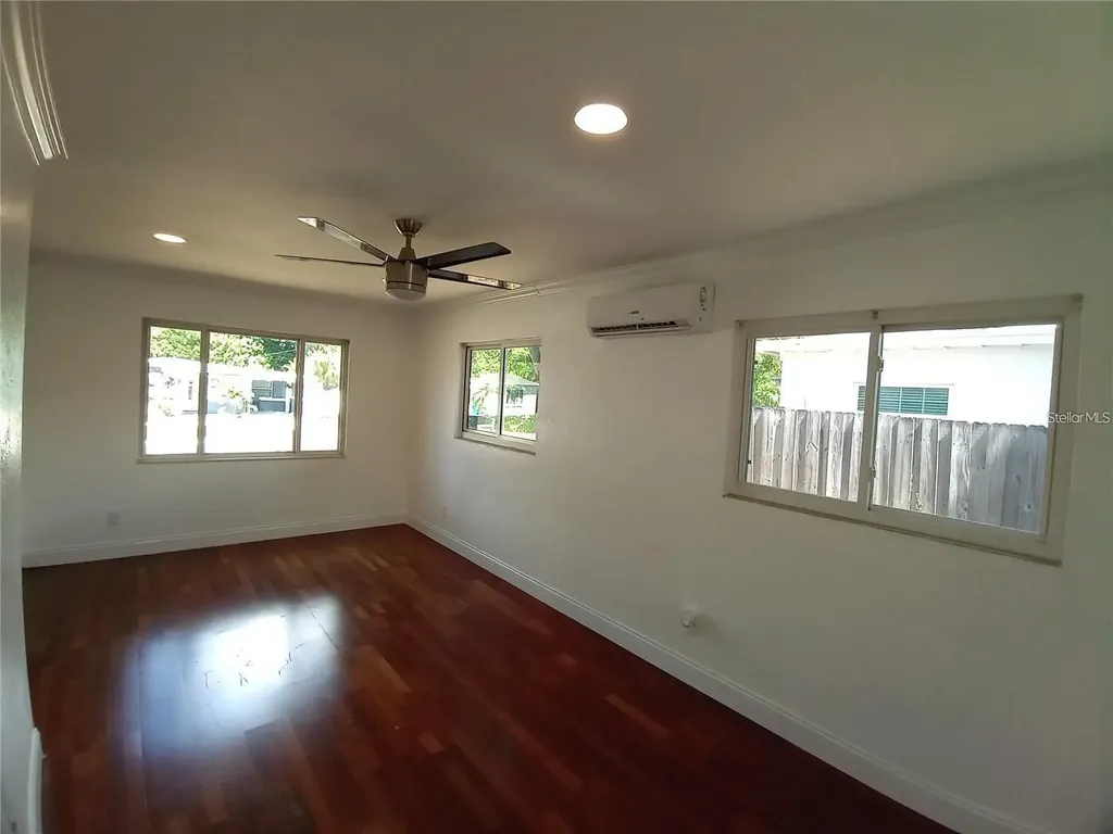 844 67th Street S South Pasadena FL 33707