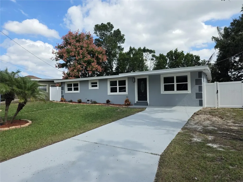108 Martha Street Auburndale FL 33823