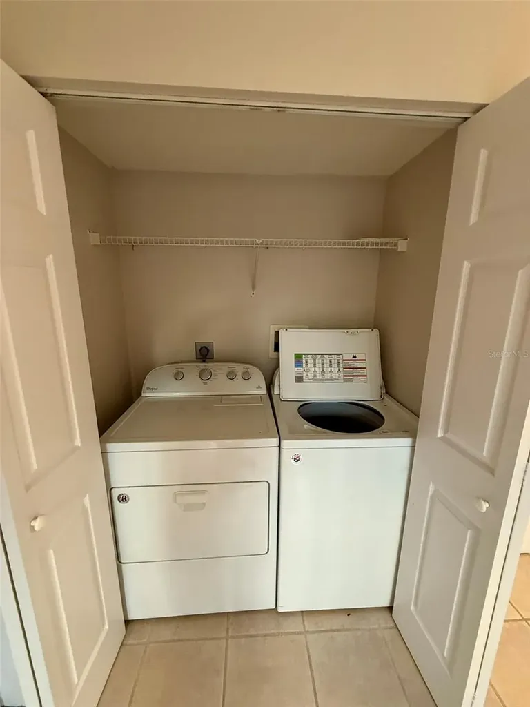 4683 Winston Lane N Sarasota FL 34235