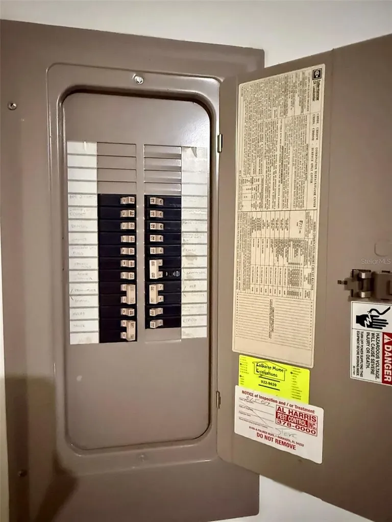 4683 Winston Lane N Sarasota FL 34235