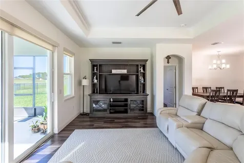 30501 Island Club Drive Tavares FL 32778
