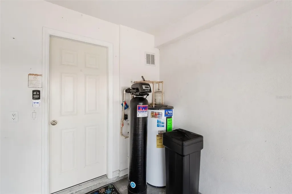 6400 46th Avenue N Kenneth City FL 33709