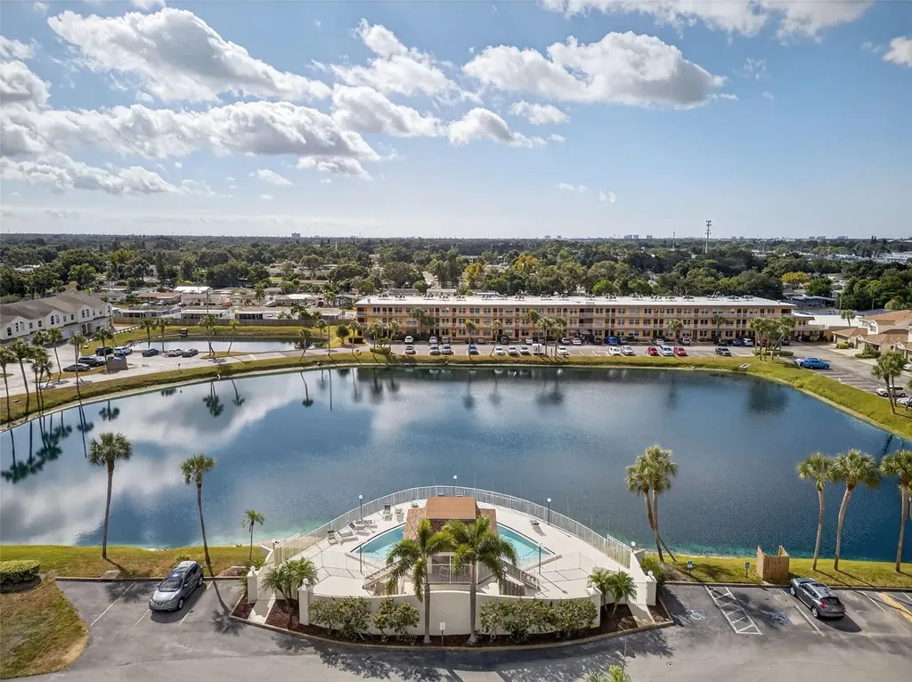 6400 46th Avenue N Kenneth City FL 33709