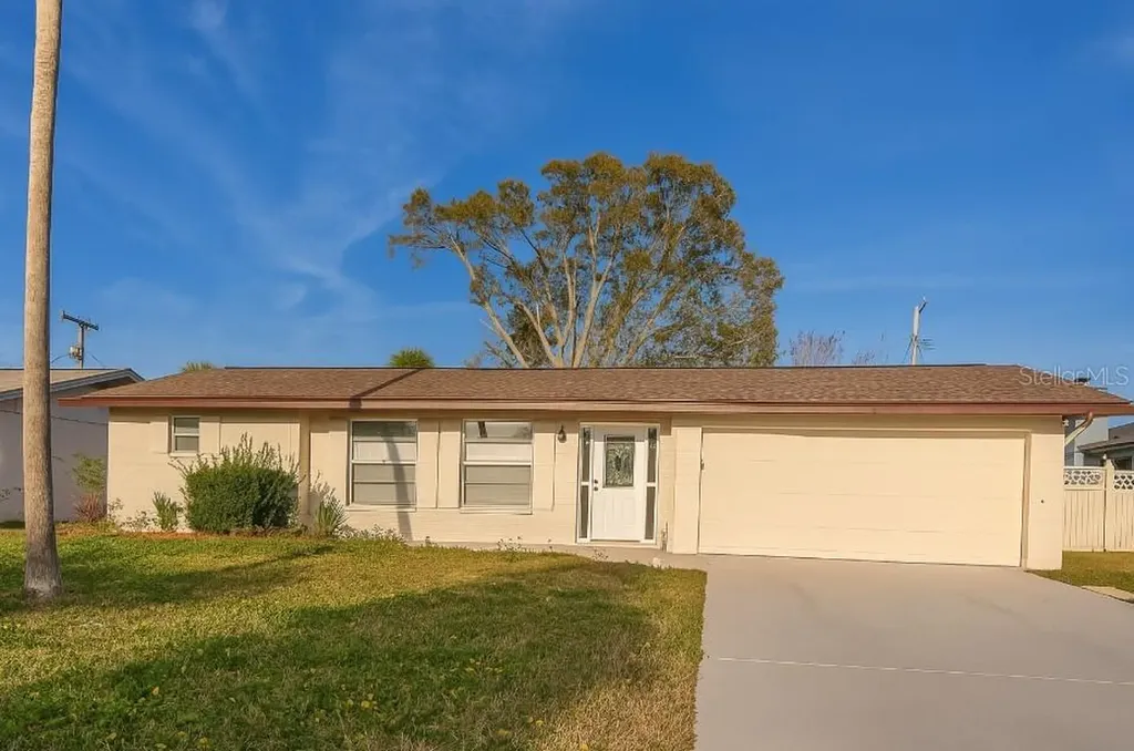 1317 Margina Avenue Daytona Beach FL 32114
