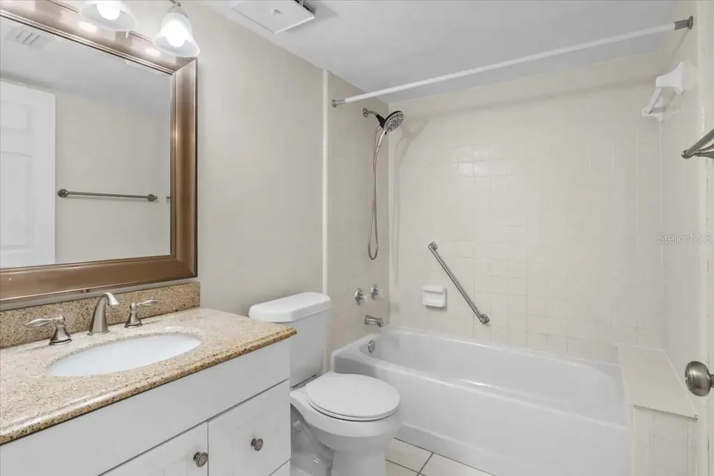 1127 Pine Ridge Circle W Tarpon Springs FL 34688