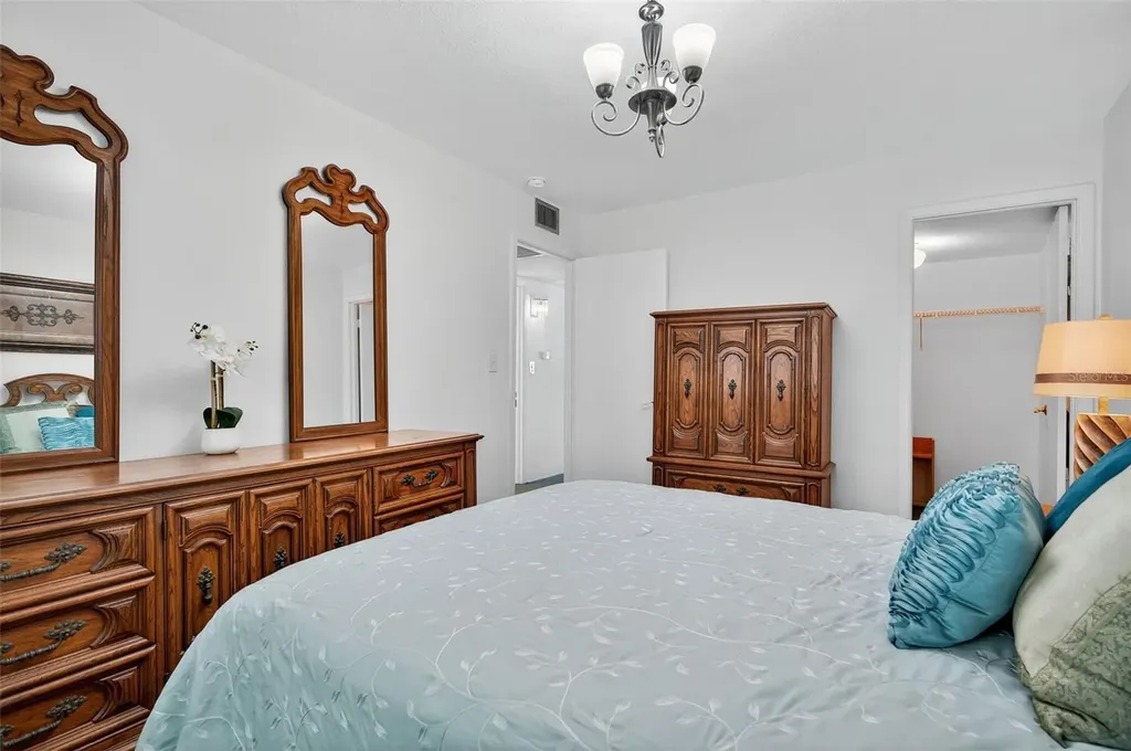 11100 86th Avenue Seminole FL 33772